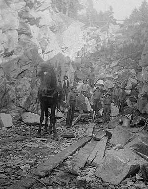 Construction of the cutting west of Aplared station year 1901