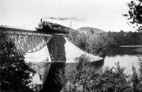 Train passing the bridge over Nissan