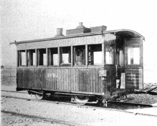 Railcar powered by steamengine