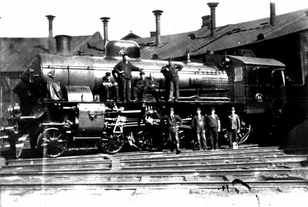 UGJ Ba No. 26 at engine shed in Gävle South year 1928