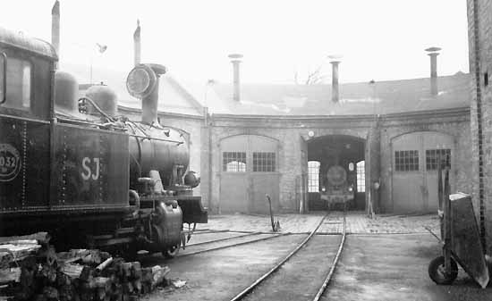 Former VÅHJ engineshed in Växjö year 1955